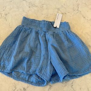 Michael Stars cotton weave shorts! Size small. New with tags!